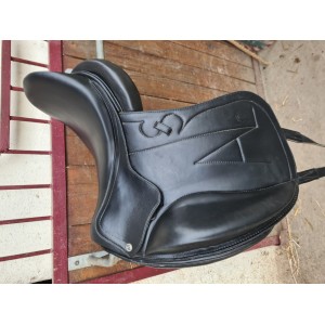 Selle de dressage