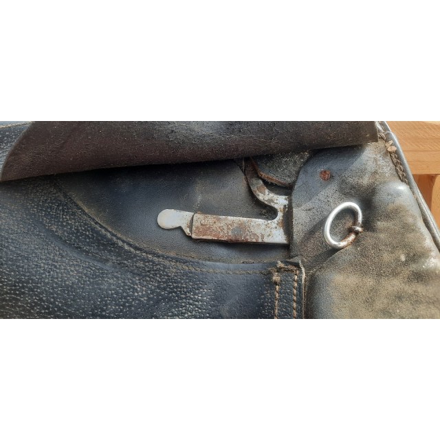 Selle 17,5" cuir havane typée dressage