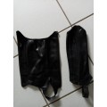 mini chaps cuir noir
