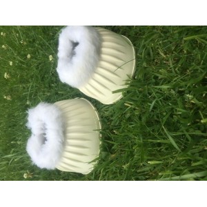 Cloches moumoute blanche Bridleway