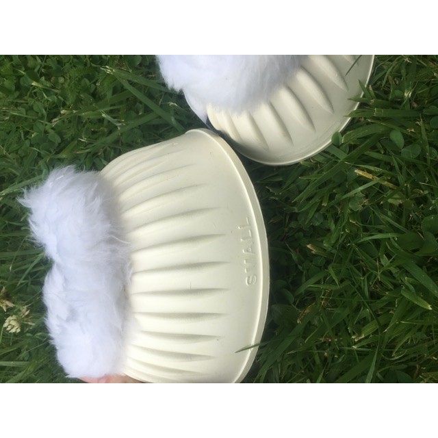 Cloches moumoute blanche Bridleway