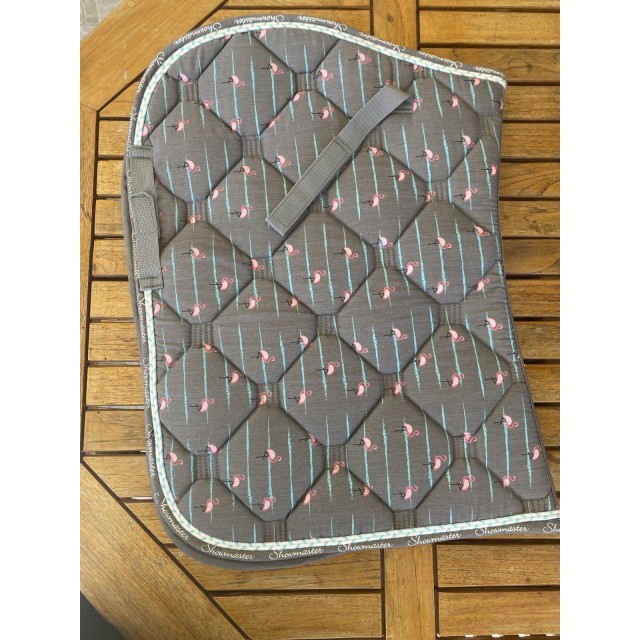 Ensemble tapis/bonnet flamand rose