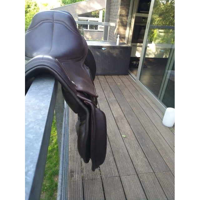 Selle type cross 16"5 marque ZALDI