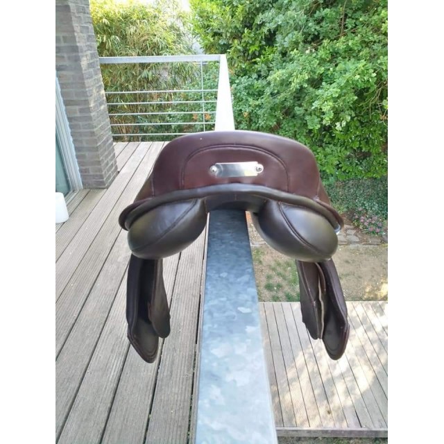 Selle type cross 16"5 marque ZALDI
