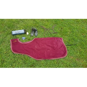 Bande de polo/ Couvre rein/ licol/ brosse/ boots