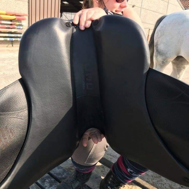 Selle dressage Devoucoux Makila Lab 17’