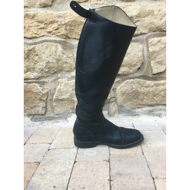 Bottes en cuir noir
