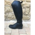 Bottes en cuir noir