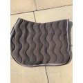 Tapis équitheme gris