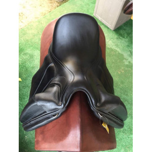 Selle de dressage antares