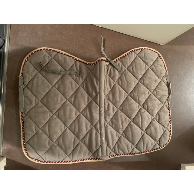 Tapis beige taille poney