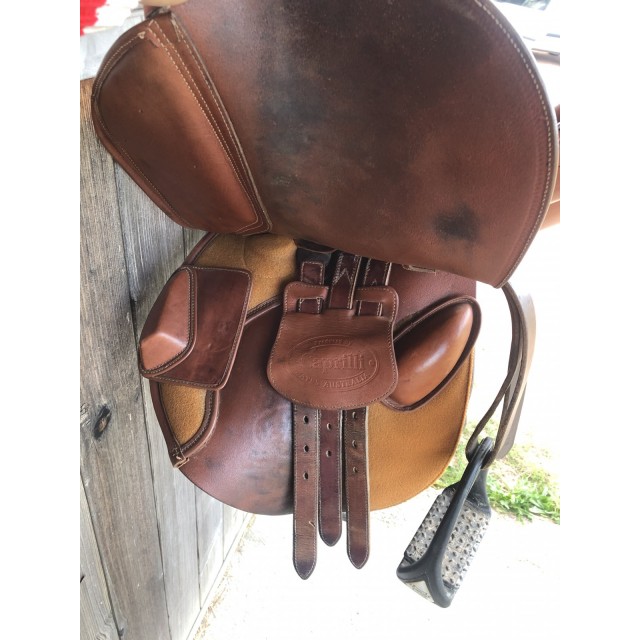 Selle bâtes caprilli