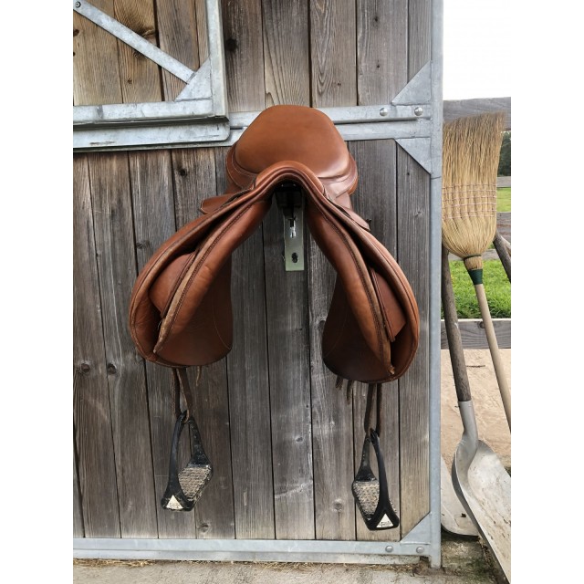 Selle bâtes caprilli