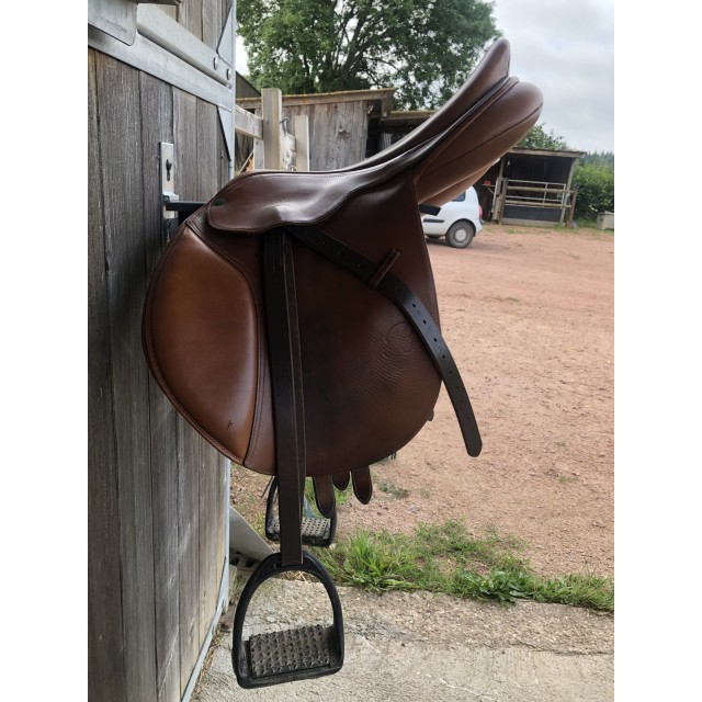 Selle bâtes caprilli