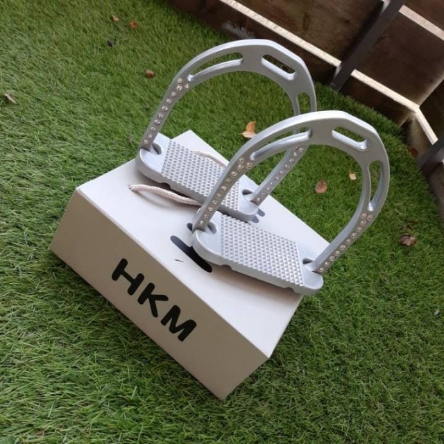 Étriers HKM strass