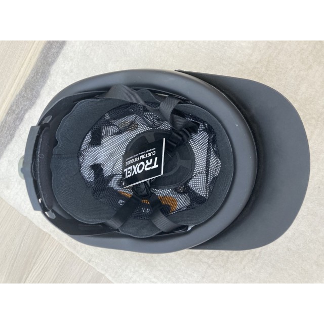 Bombe noire vernie troxel