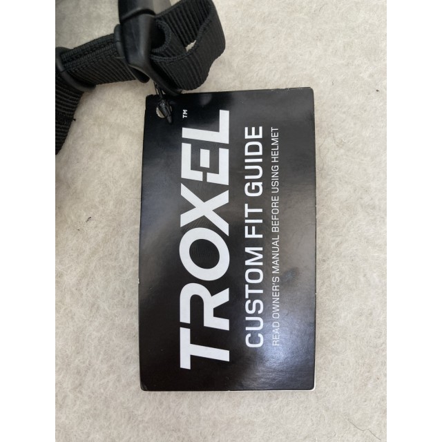 Bombe noire vernie troxel