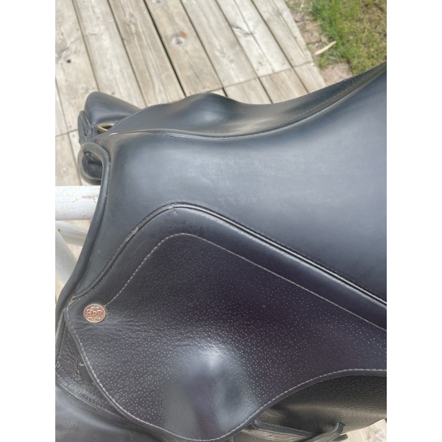 Selle Henri de rivel