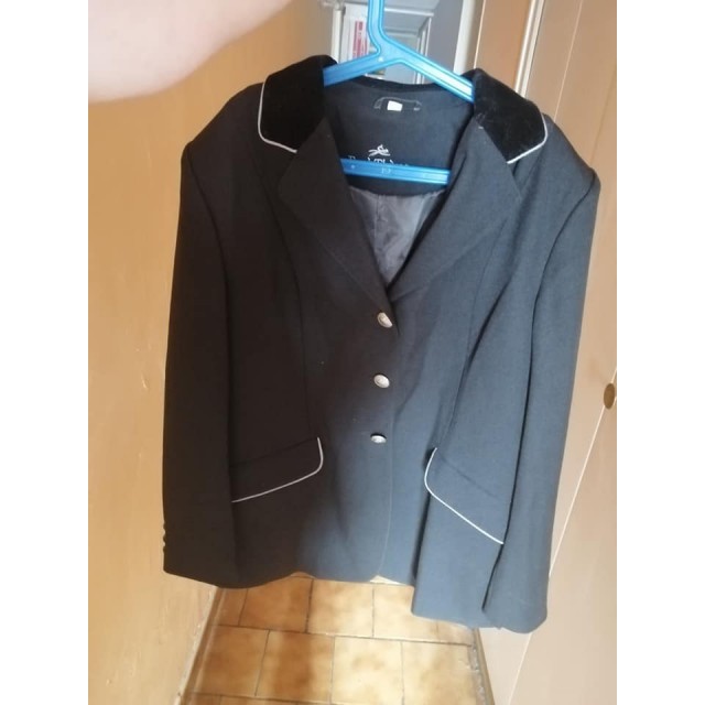 Veste de concours quasiment neuve