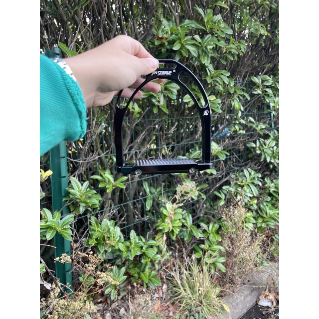 Étrier jin stirrup noir