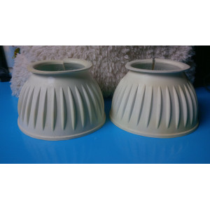 Cloches blanches taille cheval neuves