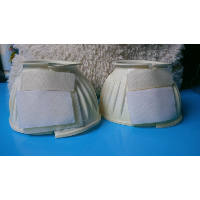 Cloches blanches taille cheval neuves