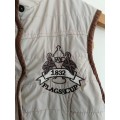 Blouson sans manche marque Flags and Cup