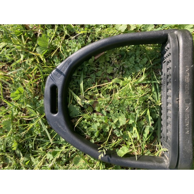 étrier compositi profile