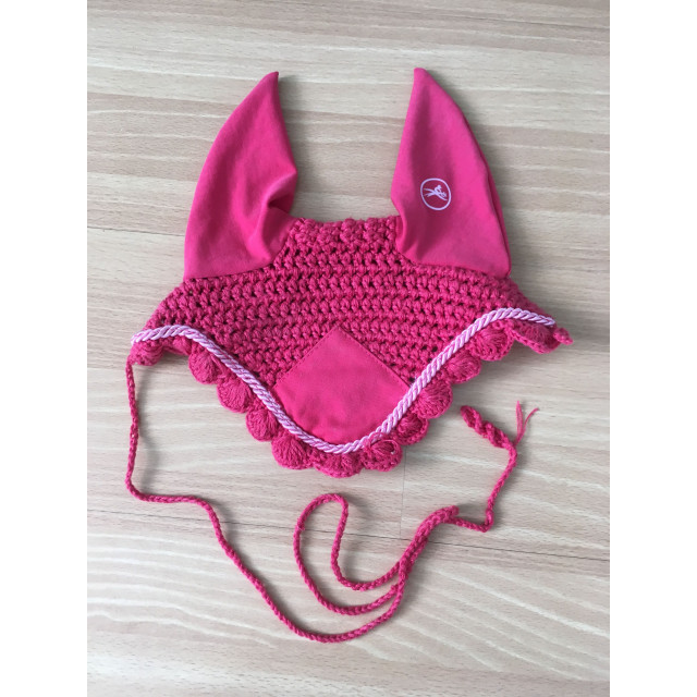 Bonnet equitheme