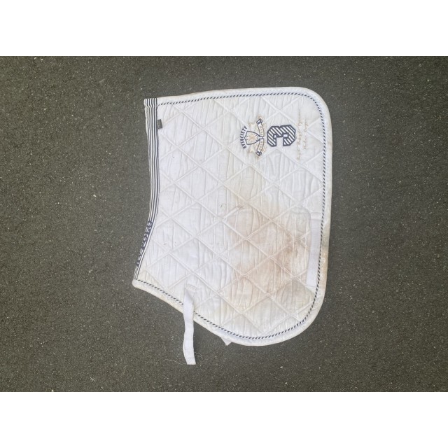 Tapis blanc