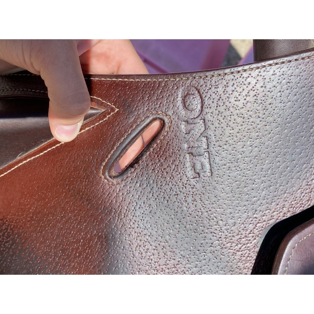 SELLE OBSTACLE JUMP'IN ONE 17"