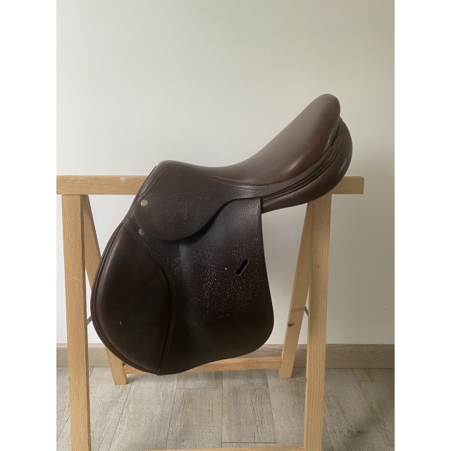 Selle Synergie Equipe 17" peu utilisée