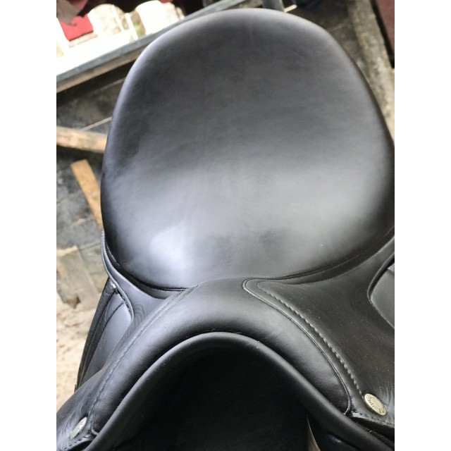 Selle Butet dressage 17’