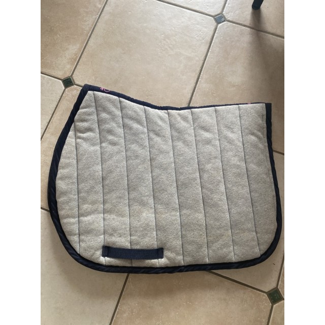 Tapis gris pailleté