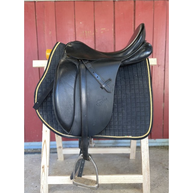 Selle de dressage Lexhis