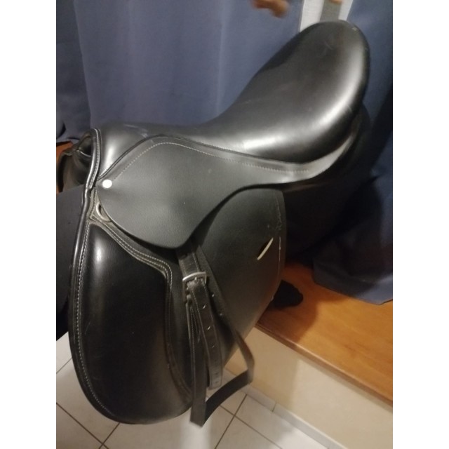 Selle fouganza cuir 17.5