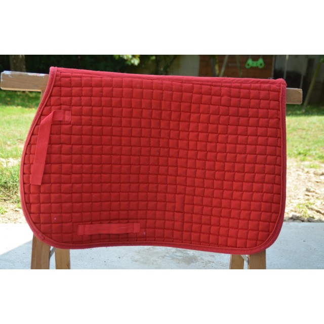 Tapis de selle rouge