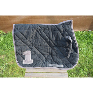 Tapis noir
