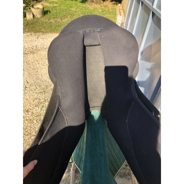 Selle de dressage