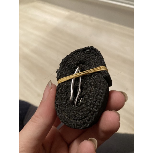 Lanière d’éperons