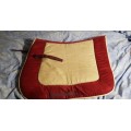 Tapis Rouge et Beige