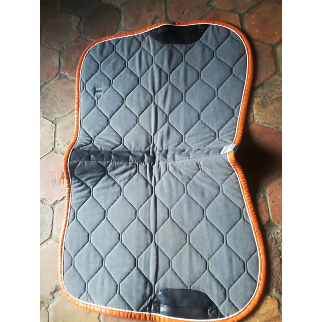 Tapis poney et bonnet