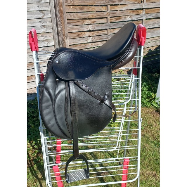 Selle mixte à tendance CSO Seltarn (Stubben) Tramontane 17,5" cuir brun havane