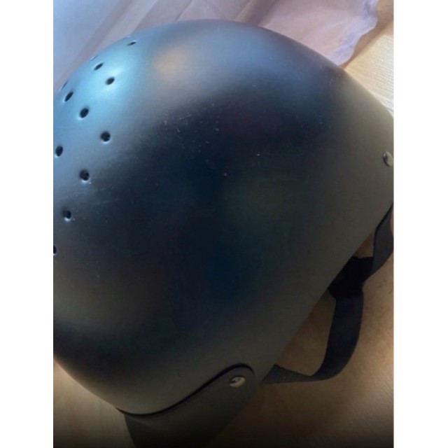 Casque d’équitation (bombe)