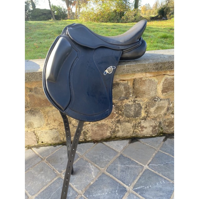 Selle de dressage