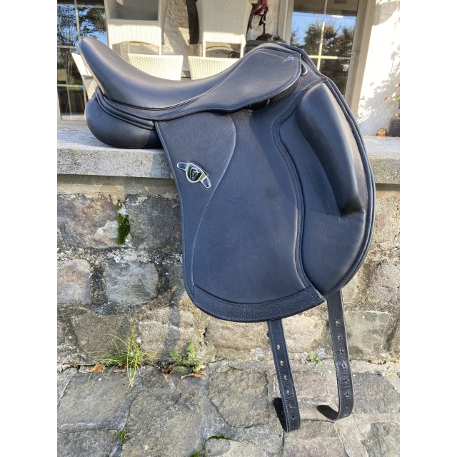 Selle de dressage