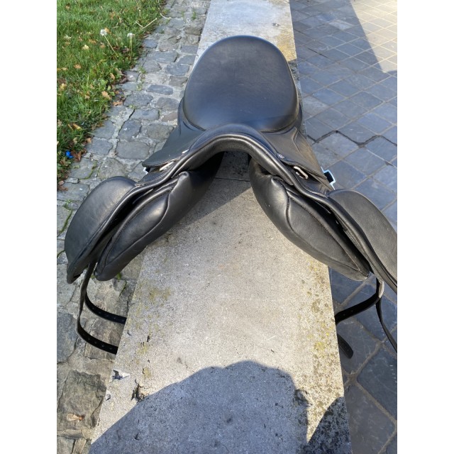 Selle de dressage