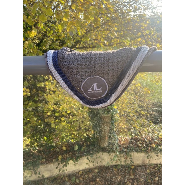 Bonnet Alexandra Ledermann