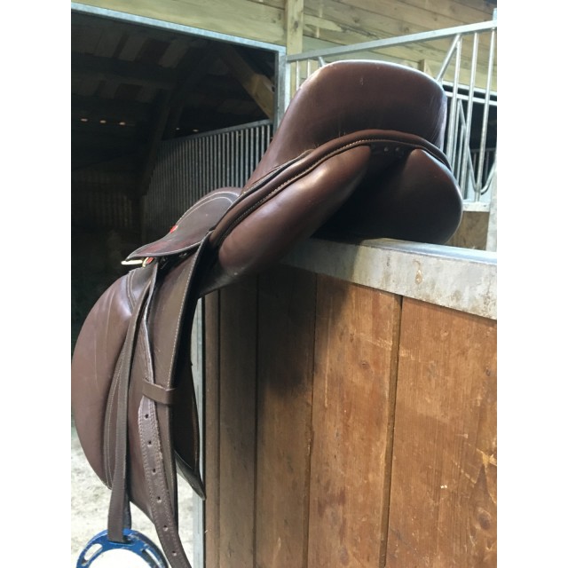 Selle en cuir marron