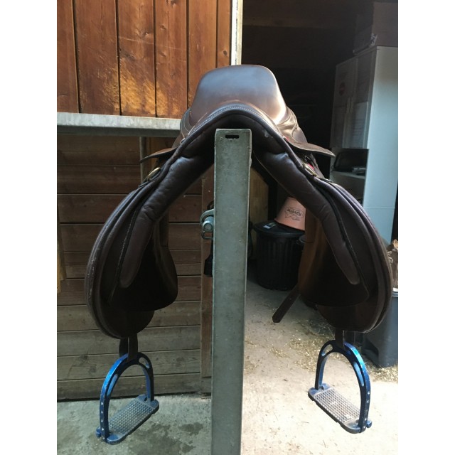 Selle en cuir marron